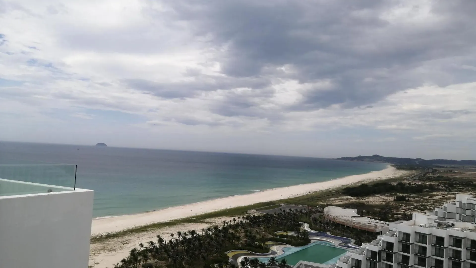 Resort The Premier Ocean Front View - The Arena Cam Ranh Near Airport Hotel Vietnam