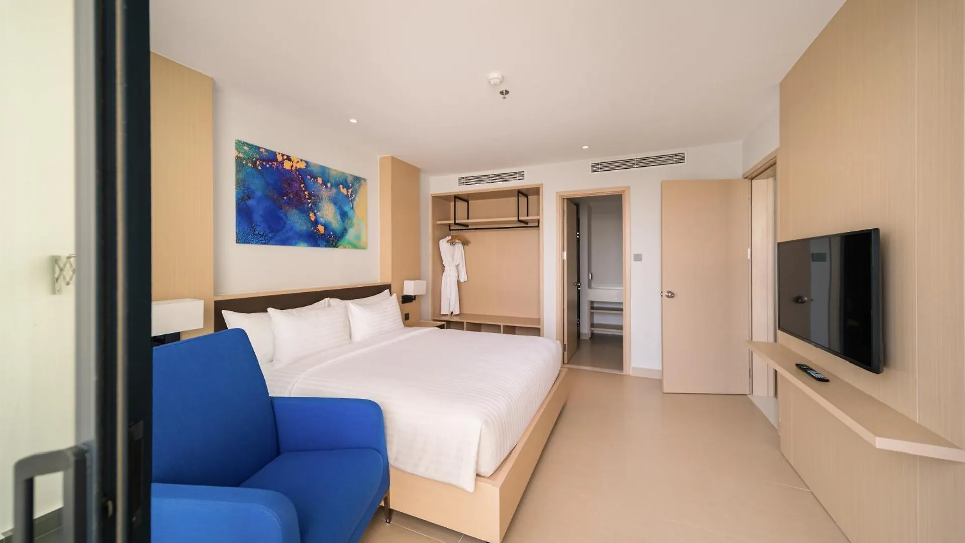 Resort The Premier Ocean Front View - The Arena Cam Ranh Near Airport Hotel Vietnam